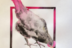 Projekte_2023_Hühner-Zyklus-Huhn in Rosa, Mischtechnik auf Papier_24x27cm_vorhanden